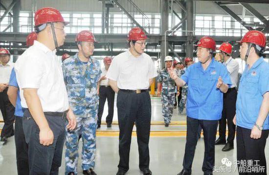 胡问鸣董事长(中)
