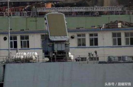 舰尾部分安装了1部30N6E1型无源相控阵雷达