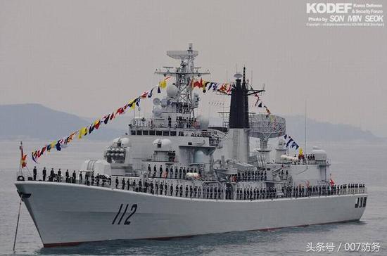 052型驱逐舰112哈尔滨舰