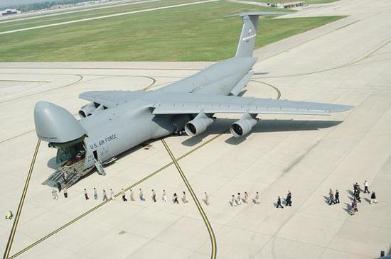 (2005年俄亥俄州的新型C-5M)