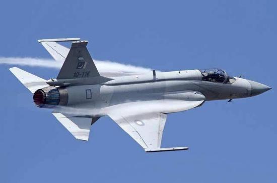 巴基斯坦JF-17战斗机