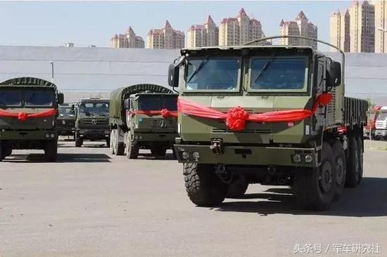 H10第二阶段原型车,注意前脸与早期原型车的区别
