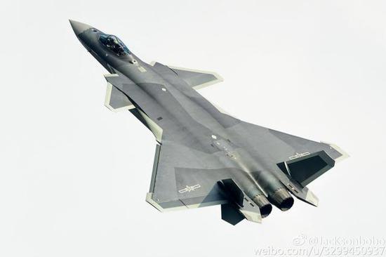图片:暗剑一旦成功,可作歼-20僚机