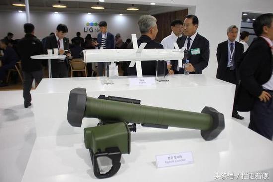 ADEX 2017韩国防务展上,LIG Nex1展示Raybolt反坦克导弹