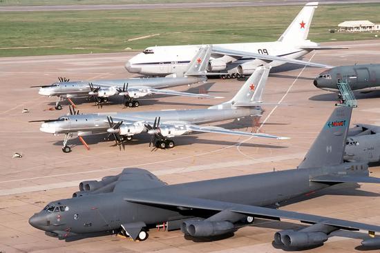 图片:B-52的机身利用率很高