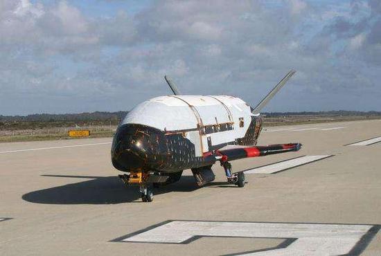 X-37B试验机
