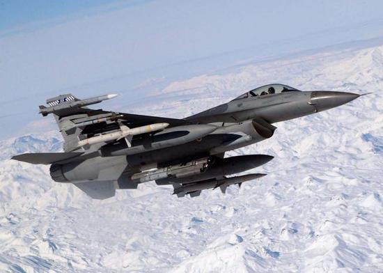 F-16战斗机