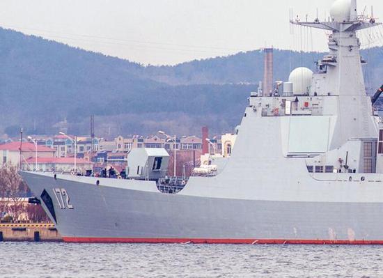 中国海军052D型导弹驱逐舰172“昆明”舰