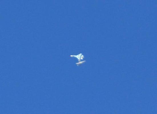 ▲在51区被拍到与F-16进行空中格斗训练的苏-27