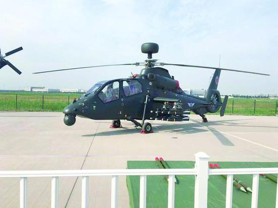 长弓版挂载空地导弹亮相