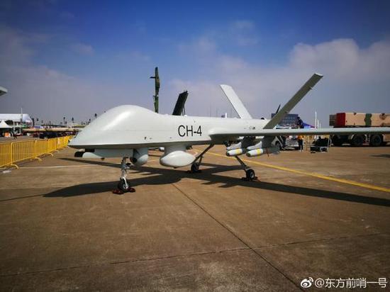 图片:完成一站双控试飞,到珠海航展展示的彩虹-4无人机。