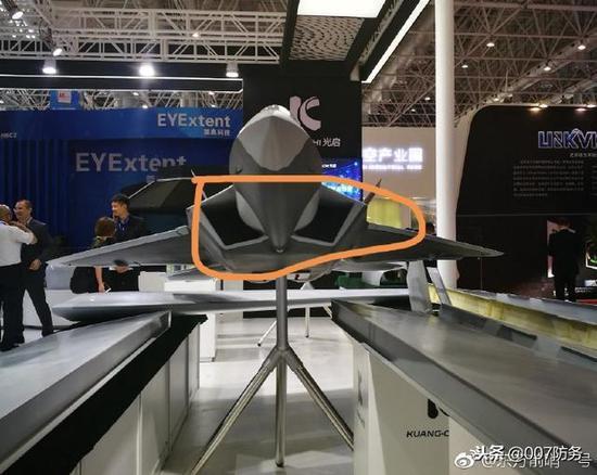 此模型前面就是歼20
