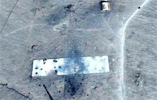 早年间Google Earth刚曝光这类照片的时候,也是经常引来大家的分析