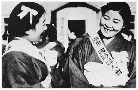 图片说明:日本女性留在中国东北