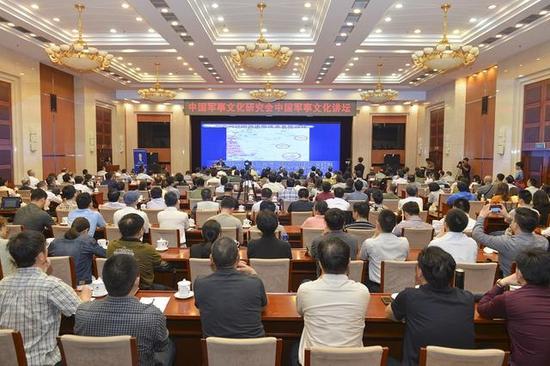 中国军事文化讲坛现场(图片来自腾讯网)