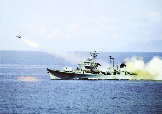 051型旅大级驱逐舰