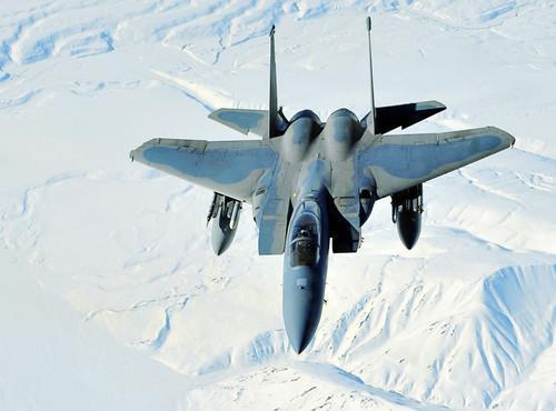 F-15的推重比较大