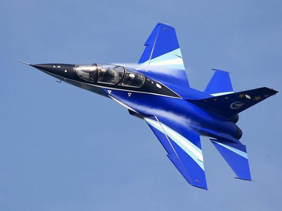 教练-10和歼教-9将构成中国空军高级教练机的主体