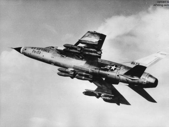 史上最大的单座单发战斗机—— F-105“雷公”