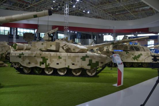 VT-2改进型坦克