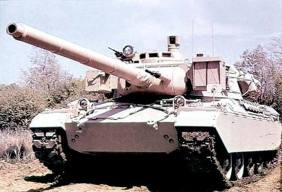 图片:法国在AMX-30主战坦克基础上开发了外贸用AMX-32主战坦克。