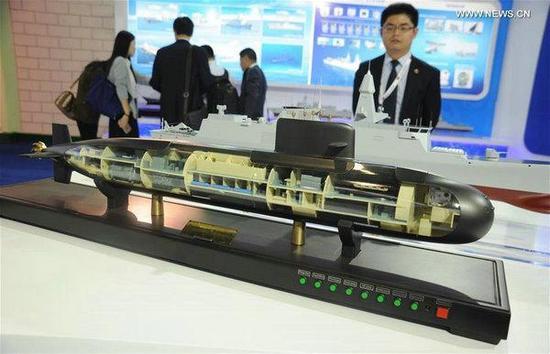 巴基斯坦国际防务展上的出口型麒麟级潜艇