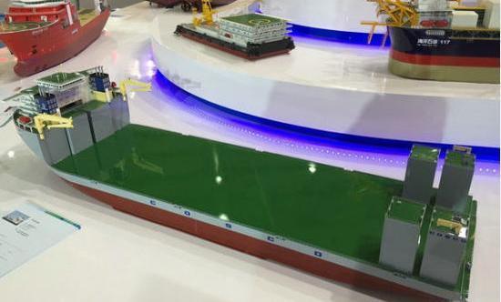 图片:中国还拟建造9万吨级尾部开放半潜船。