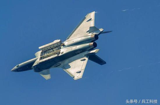 图注:空警-500可大大提升歼-20的作战效能
