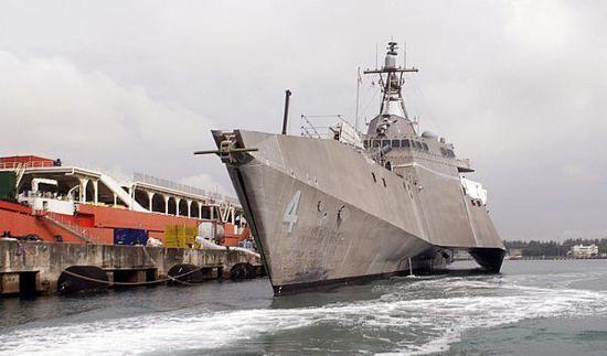 美国海军“科罗纳多”号(LCS4)濒海战斗舰,目前接替LCS3部署在新加坡,最高航速接近50节