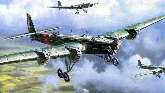 图片:苏联TB-3四发重型轰炸机拥有2000公里的巨大航程,可以轰炸日本本土。