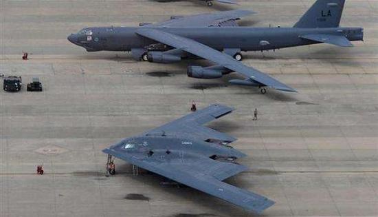 B-2太贵,难以替代全部替代B-52轰炸机