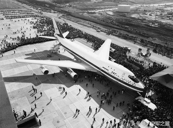 1968年9月30日,波音747首架原型机下线仪式