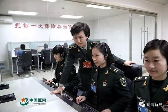 (费玲)