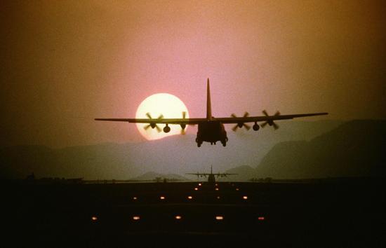 没有制空权,AC-130只能沦为活靶子