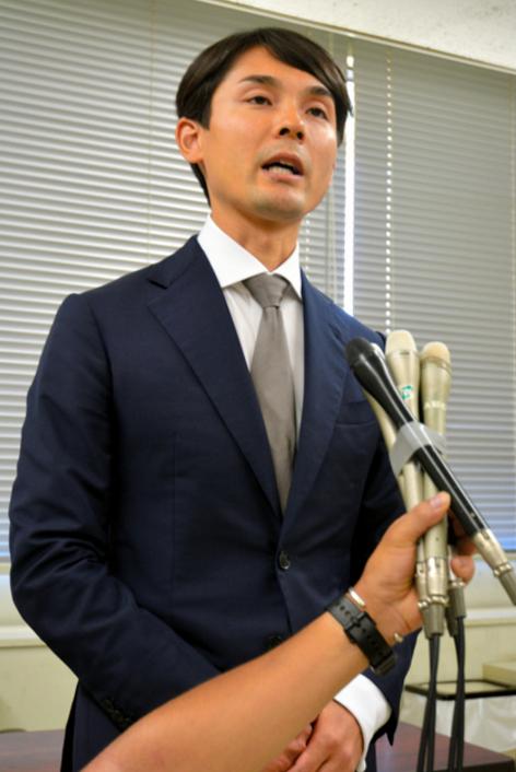 并河健在记者会上