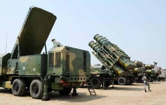 (图4:红旗-16武器系统的雷达车)