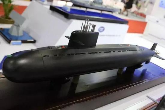 中国S26T潜艇现身泰国防展
