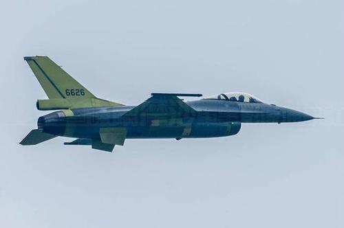 台军的F16V战斗机