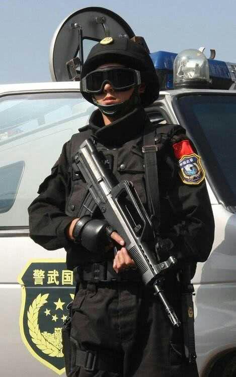 图14:95式更适合武警和特警使用