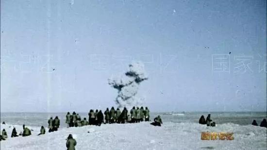 ▲1962年3月21日,首枚“东风二号”导弹发射失利