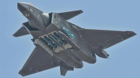 枭龙战斗机的成功,客户深度全程介入是关键,歼20也让中国空军全身心投入