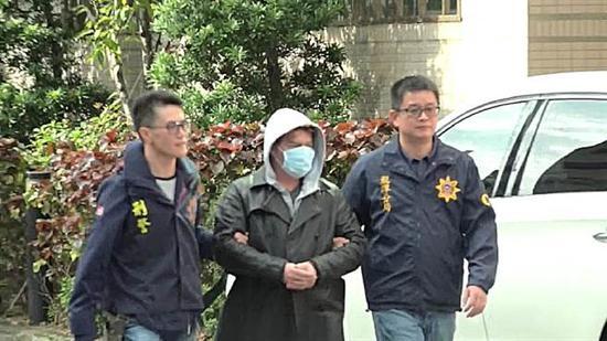 该加拿大男子被警方逮捕 图源:中时电子报