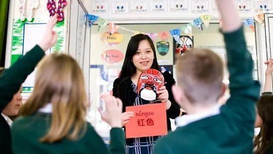 学习中文的英国孩子 图自外媒