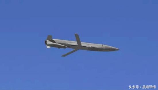 MALD-X空射诱饵弹大幅提升了B52武库机的电子战能力