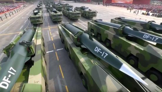 中国火箭军东风-17高超音速弹道导弹