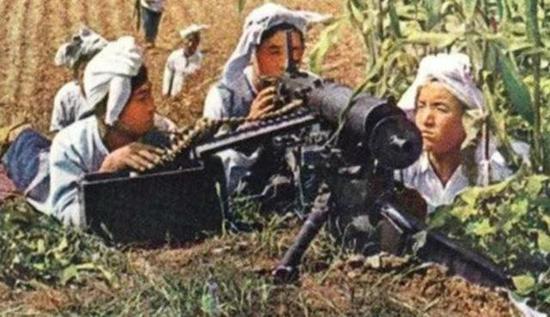 中国民兵的马克沁重机枪