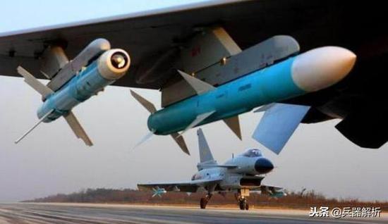 (中国战机挂载武器)