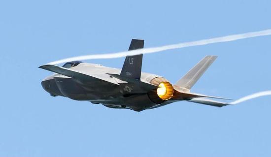 F-35隐身战机。