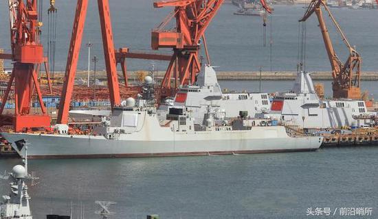 055型万吨大驱