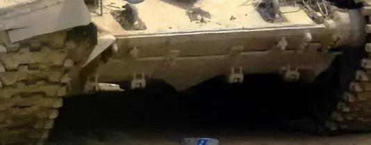 T-72M和M1的首下都没有大螺栓